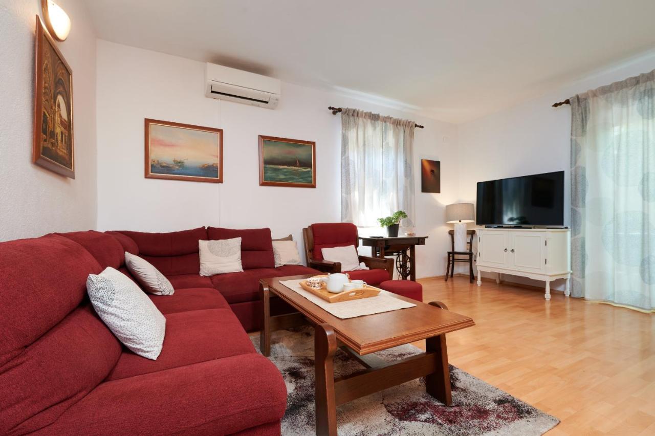 טרוגיר Guesthouse Aria מראה חיצוני תמונה